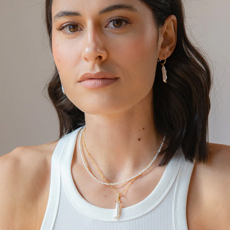 Palas Lunar Pearl Hoop Earrings